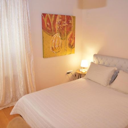 Venetian Apartments, 650M From Corfu Port Екстериор снимка