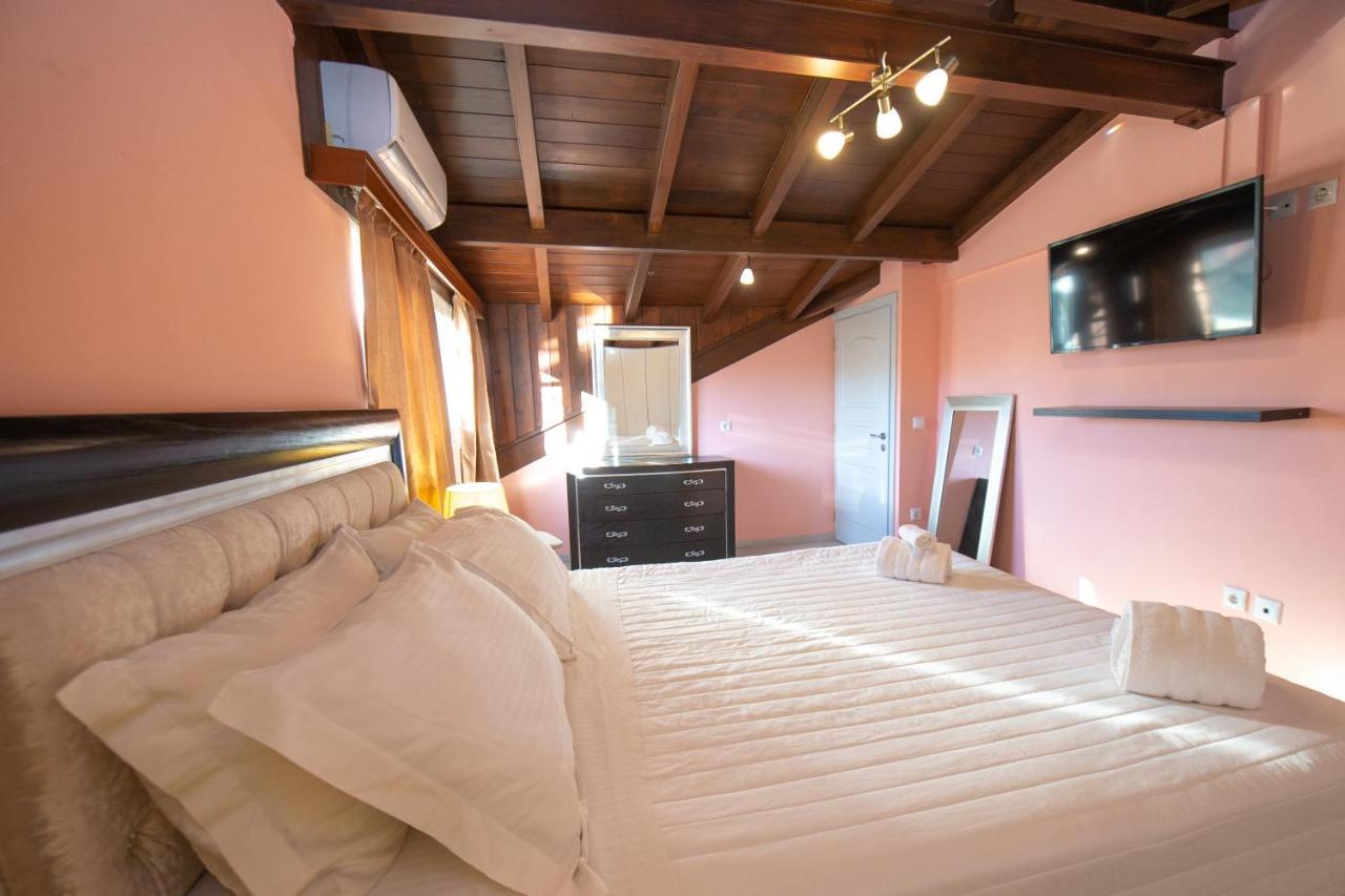 Venetian Apartments, 650M From Corfu Port Екстериор снимка