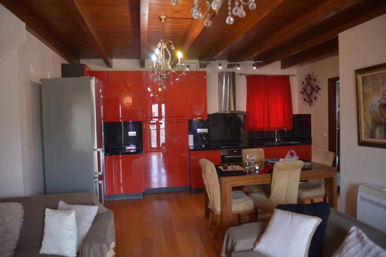 Venetian Apartments, 650M From Corfu Port Екстериор снимка
